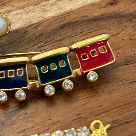 ❤️CHRISTMAS BROOCHES ❤️ - Picture 8 of 14